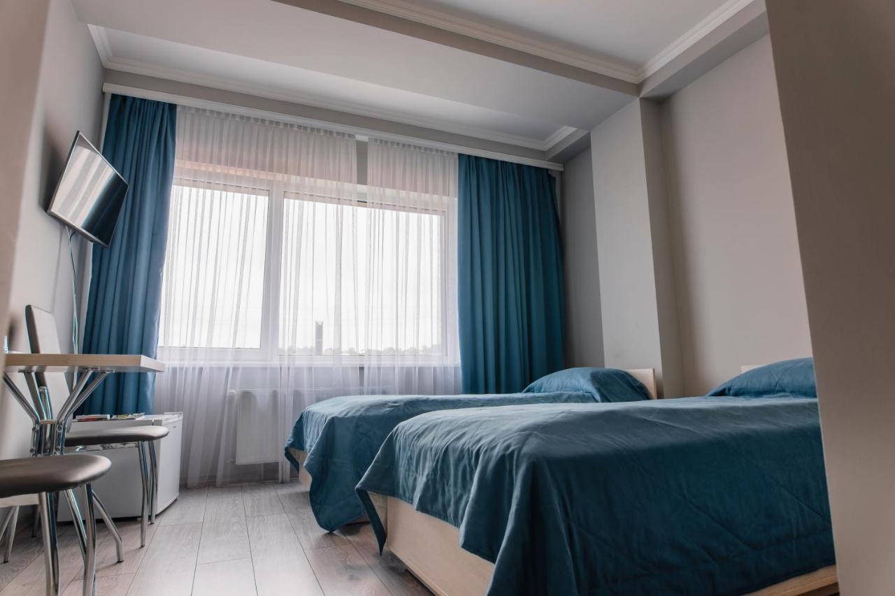Af Trans Hotel Marshyntsi エクステリア 写真