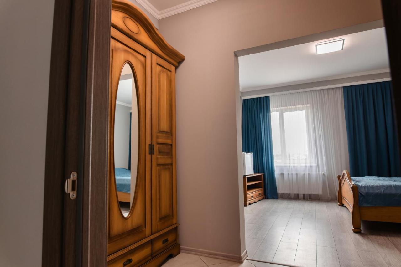 Af Trans Hotel Marshyntsi エクステリア 写真